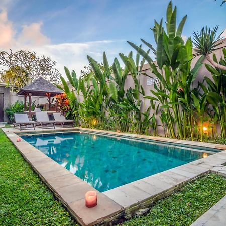 Bukit Kirana Villas Улувату Екстер'єр фото